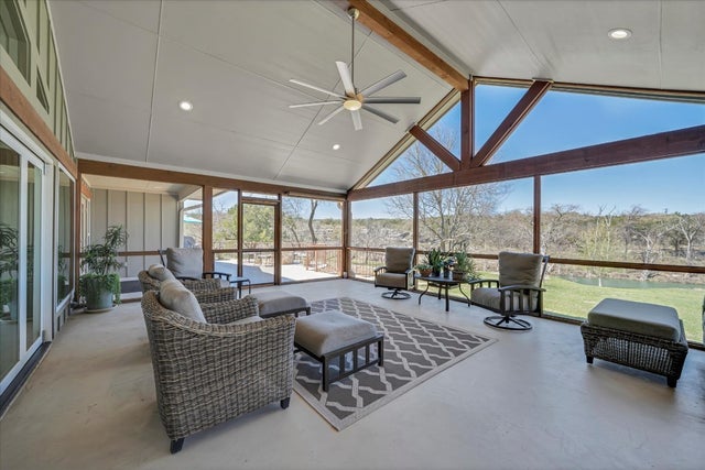 204 W Blanco Bend Drive, Wimberley