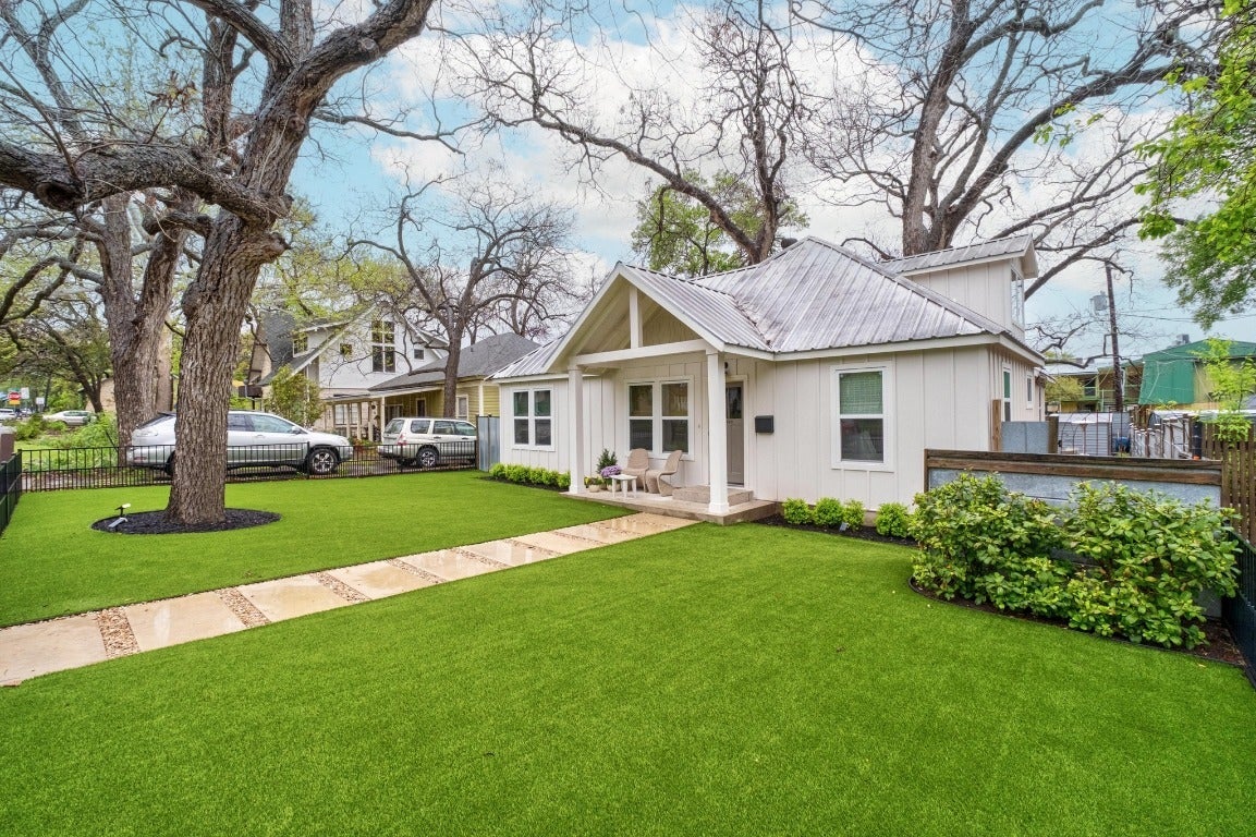 Photo of Listing #8853454