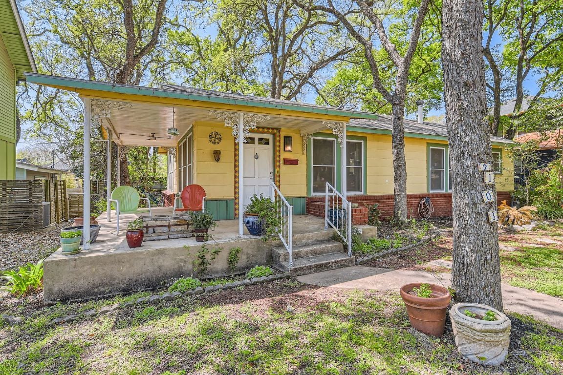 Photo of Listing #1361408