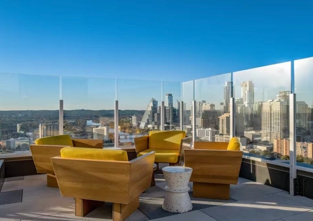 48 East Avenue 1705, Austin