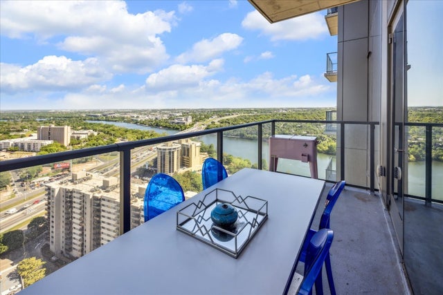 44 East Avenue 2509, Austin