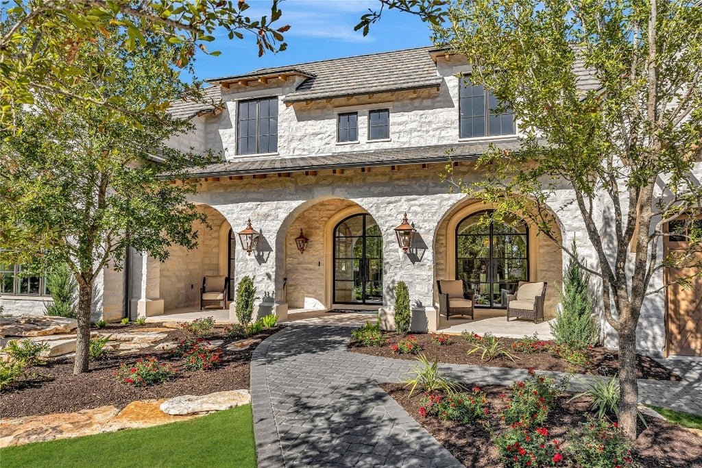 5009 Timberline Drive, Austin