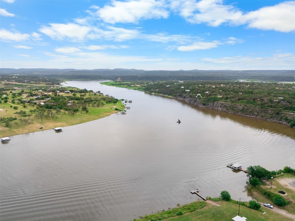 112 Mari Lane, Spicewood