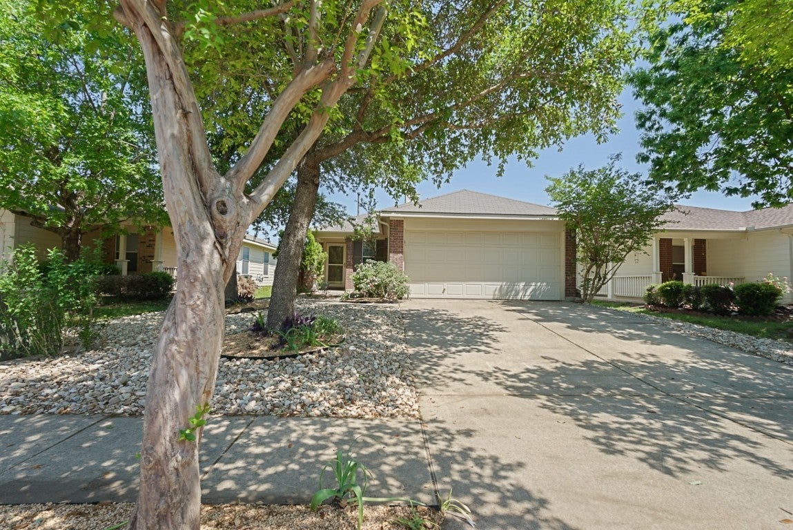 Photo of Listing #2267536