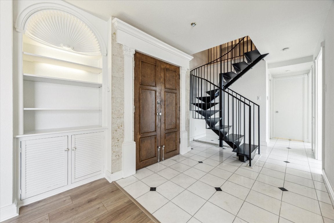 Photo of Listing #3810690