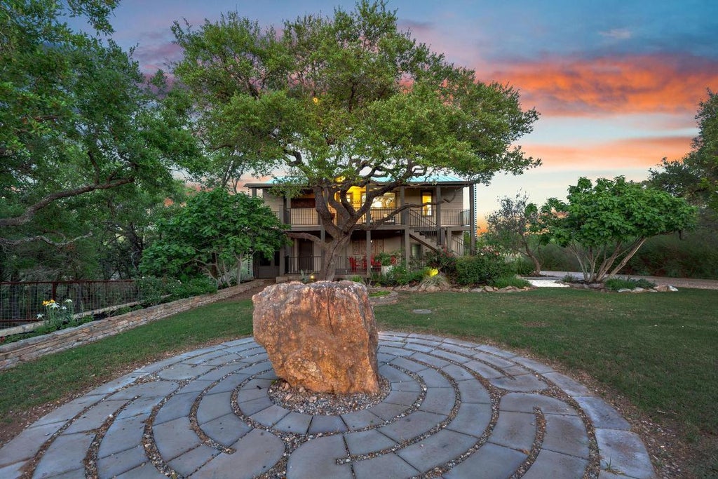 527 County Road 421a, Spicewood