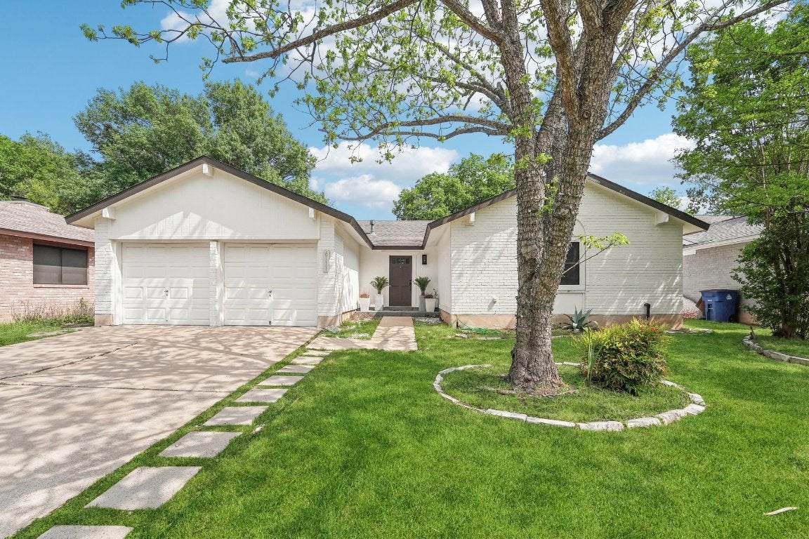 Photo of Listing #5415689
