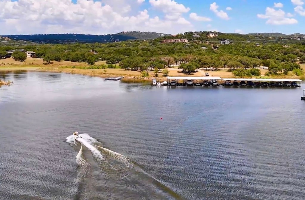 6400 Lakeshore Drive, Lago Vista