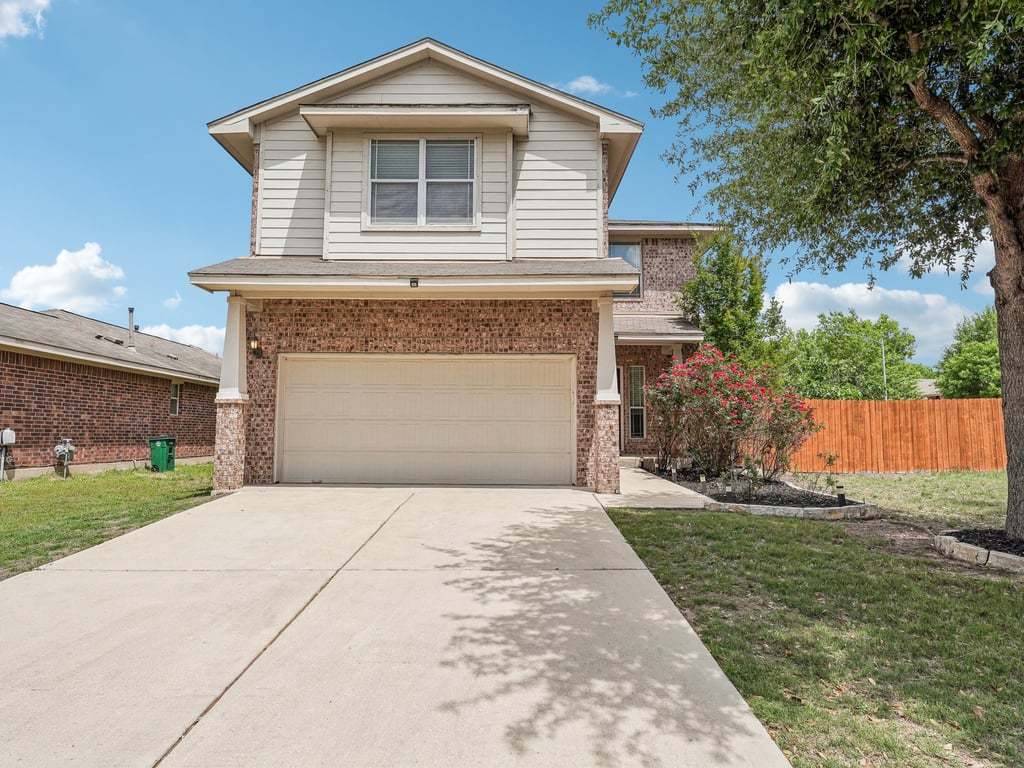 Photo of Listing #2306395