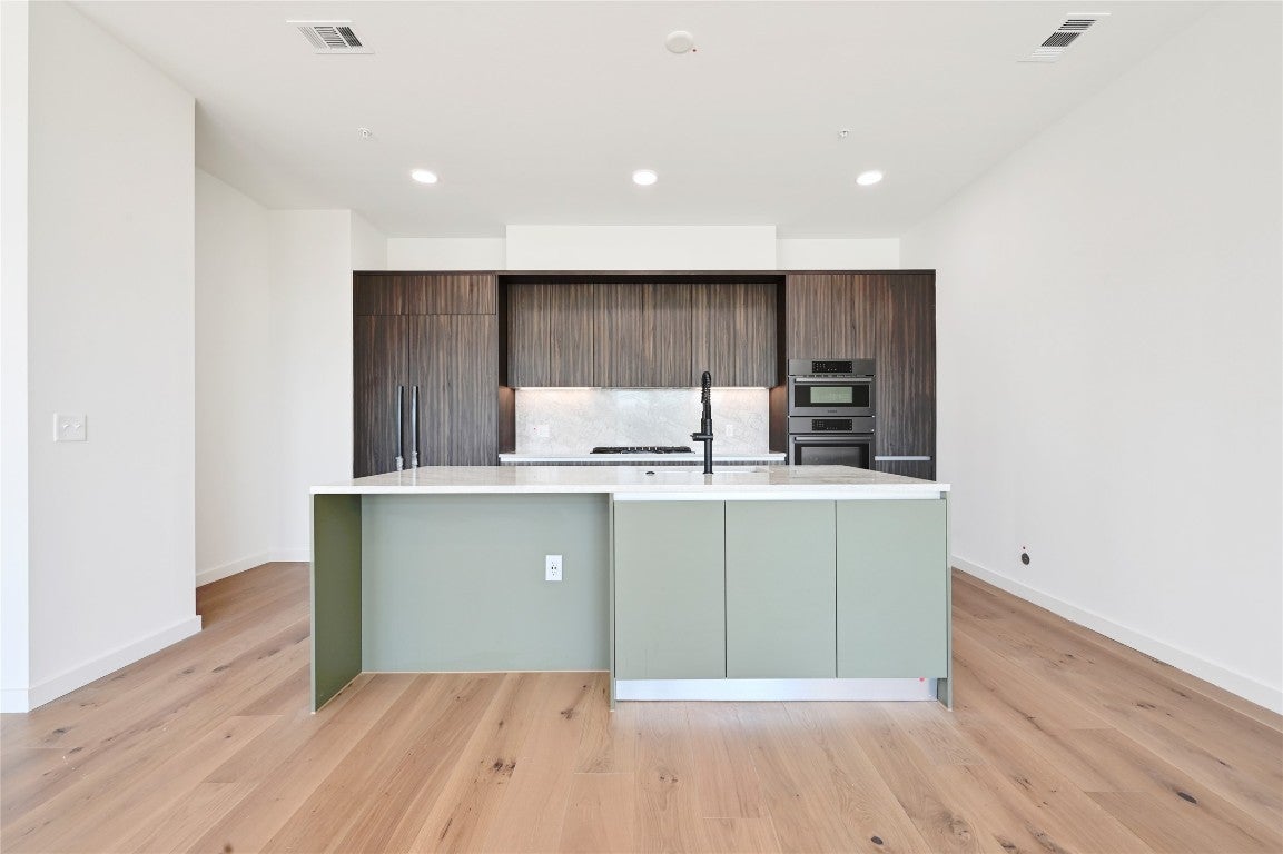 Photo of Listing #8784479