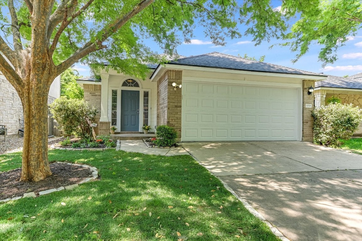 Photo of Listing #7572940