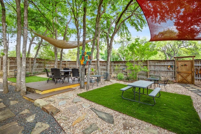 3017 Sunridge Drive, Austin
