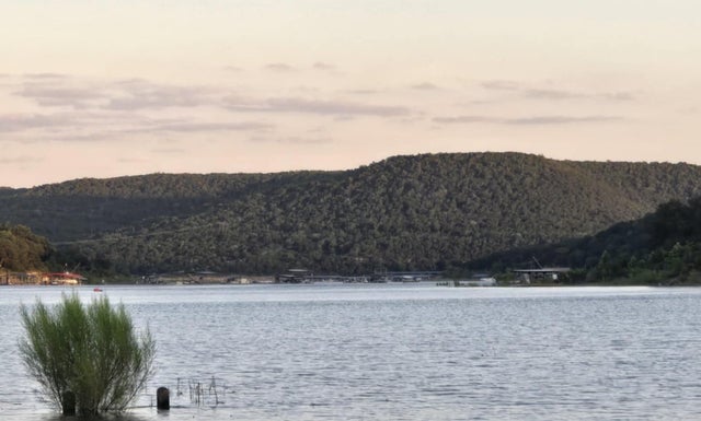 18215 Center Street, Jonestown