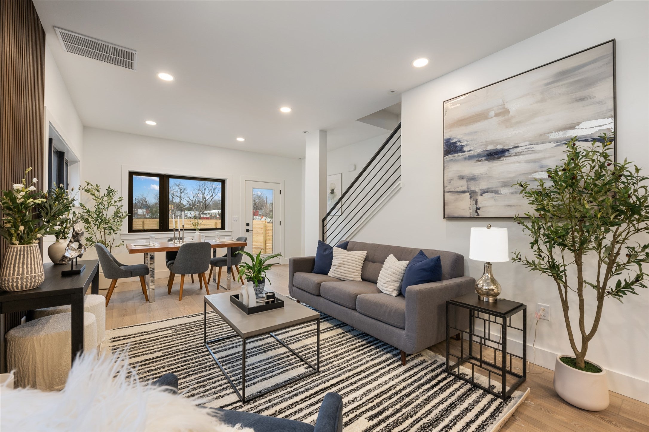 Photo of Listing #5009810