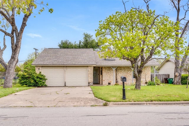 302 Garden Court, Round Rock