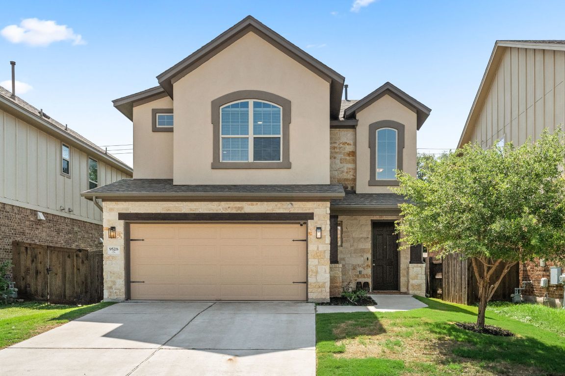 Photo of Listing #2897075