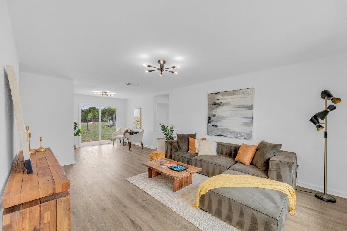 Photo of Listing #5403849