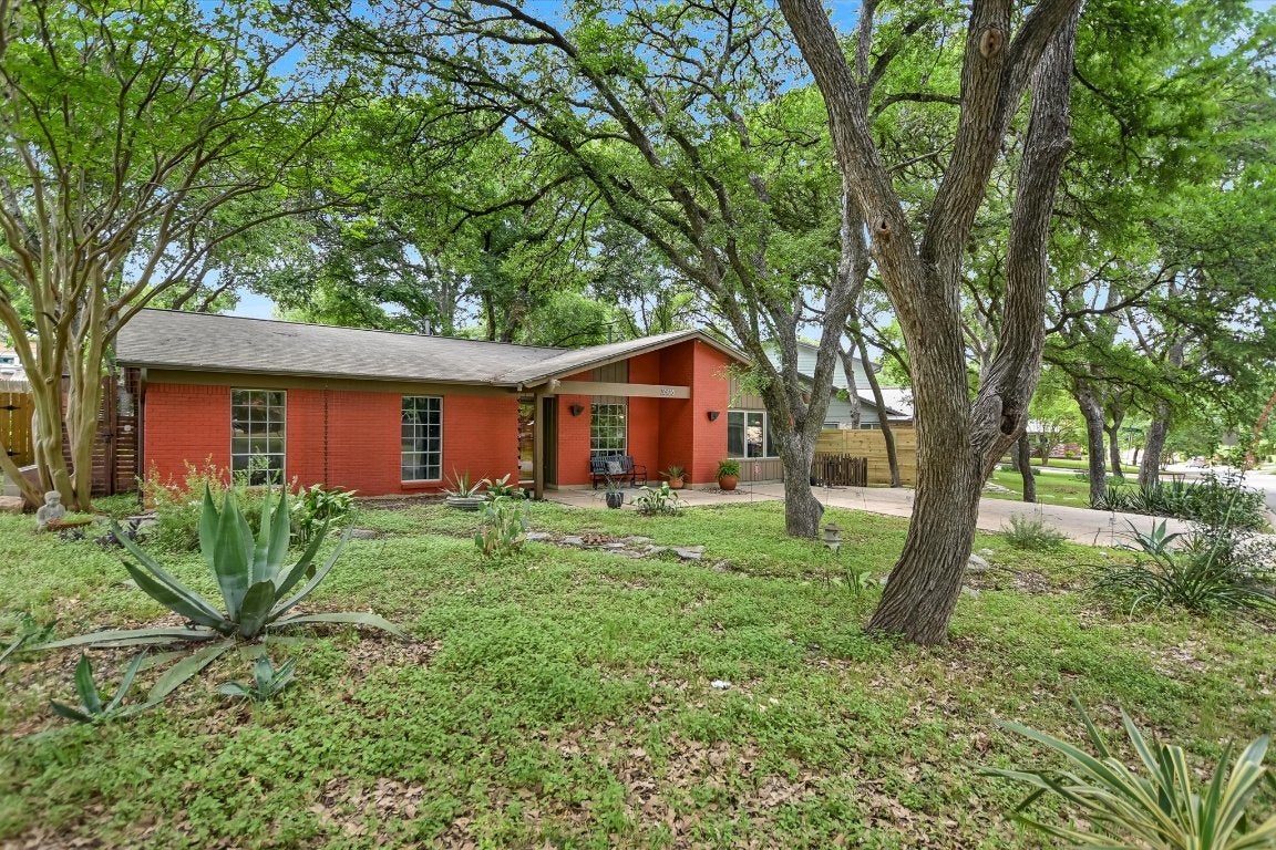 Photo of Listing #8006157