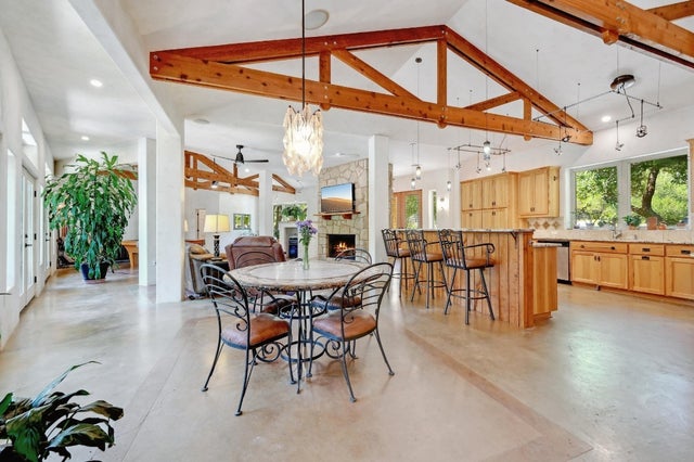 200 Raincloud (approximately 10 Acres), Wimberley