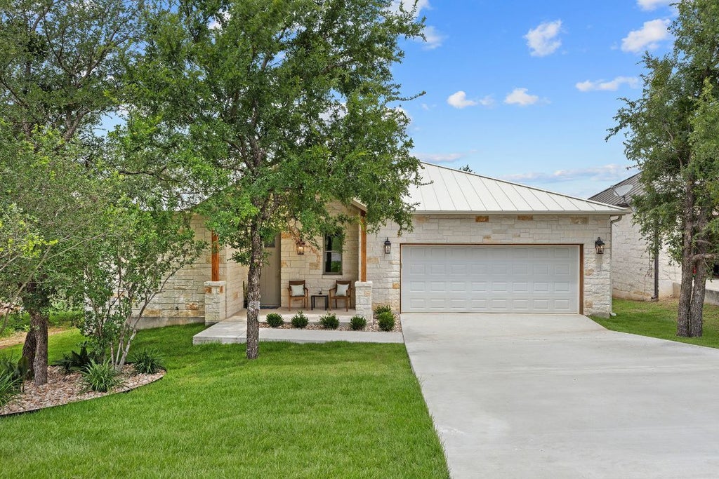 1110 Monterrey Oak Circle, Marble Falls