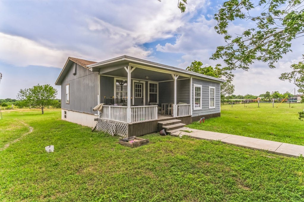 116 Hokanson Rd Del Valle Property - 1114226235 2 Ddeb848d59e8e3429ea8c4adac0342a2 L