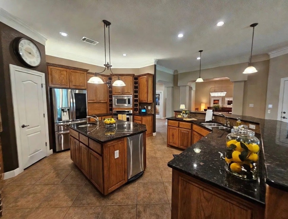 Photo of Listing #2946524