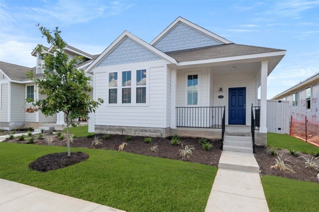 3035 Winding Creek Drive, Kyle