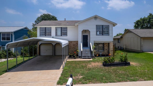 8559 Red Willow Drive, Austin