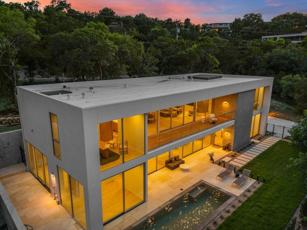 1812 Basin Ledge E, West Lake Hills