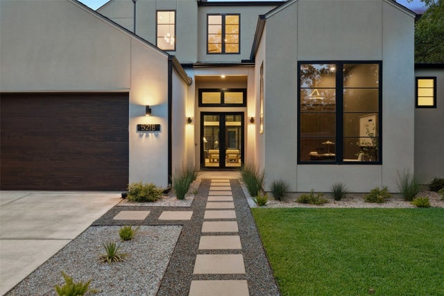 5218 Valley Oak Drive, Austin