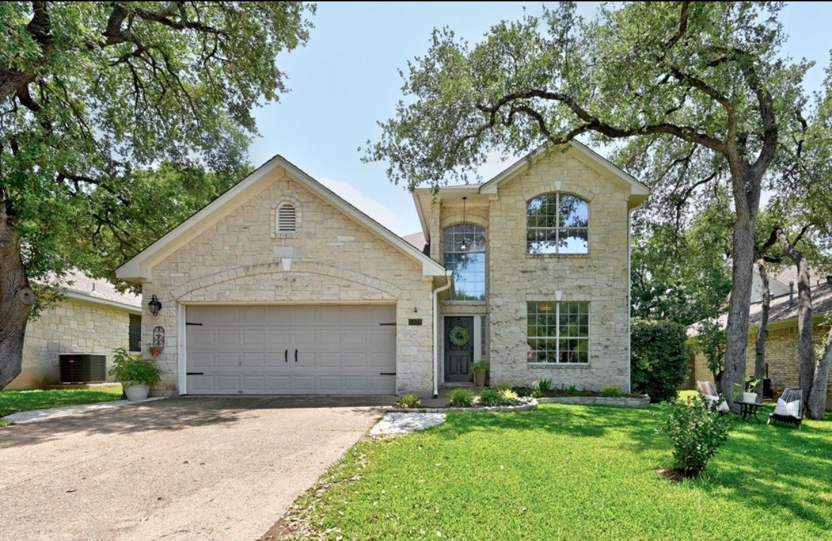 Photo of Listing #1915307
