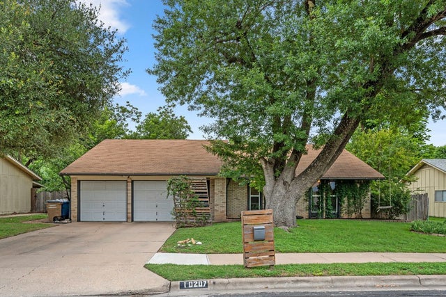 10207 Ray Avenue, Austin