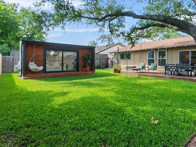 2600 Cockburn Drive, Austin
