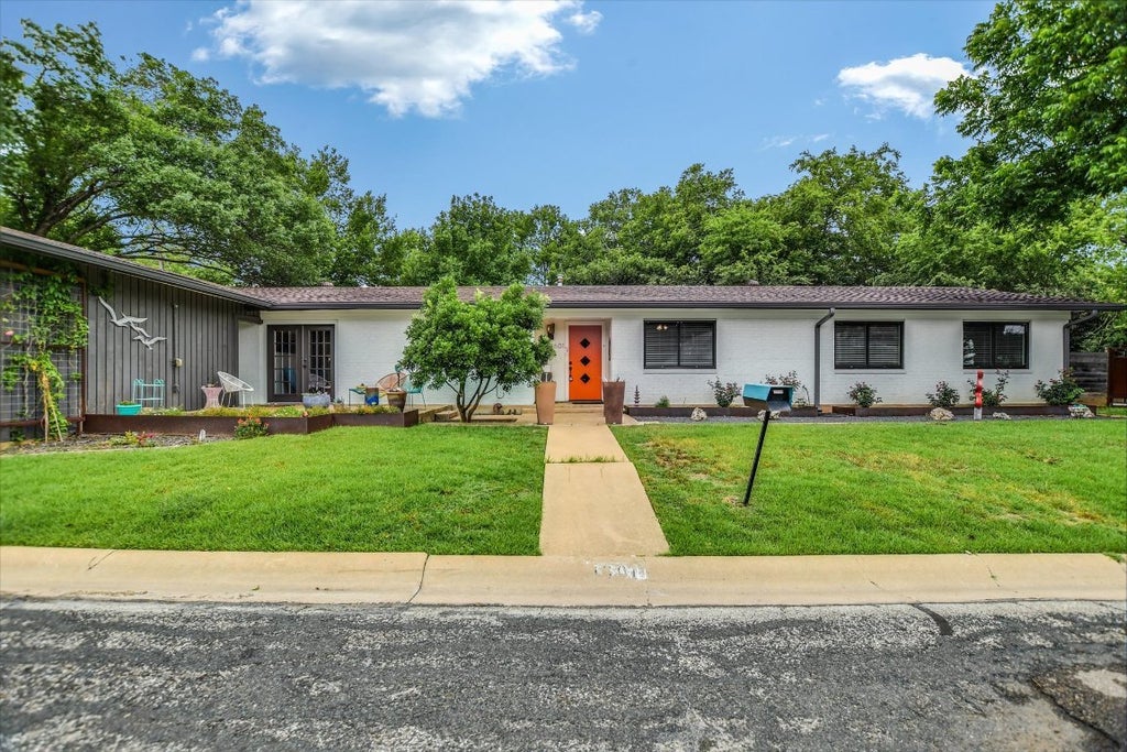 1601 E 19th Street, Georgetown