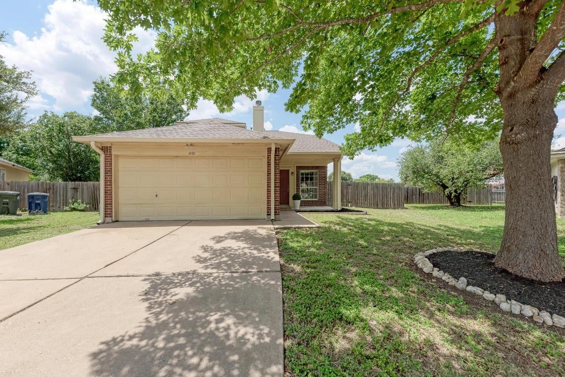 Photo of Listing #3369989