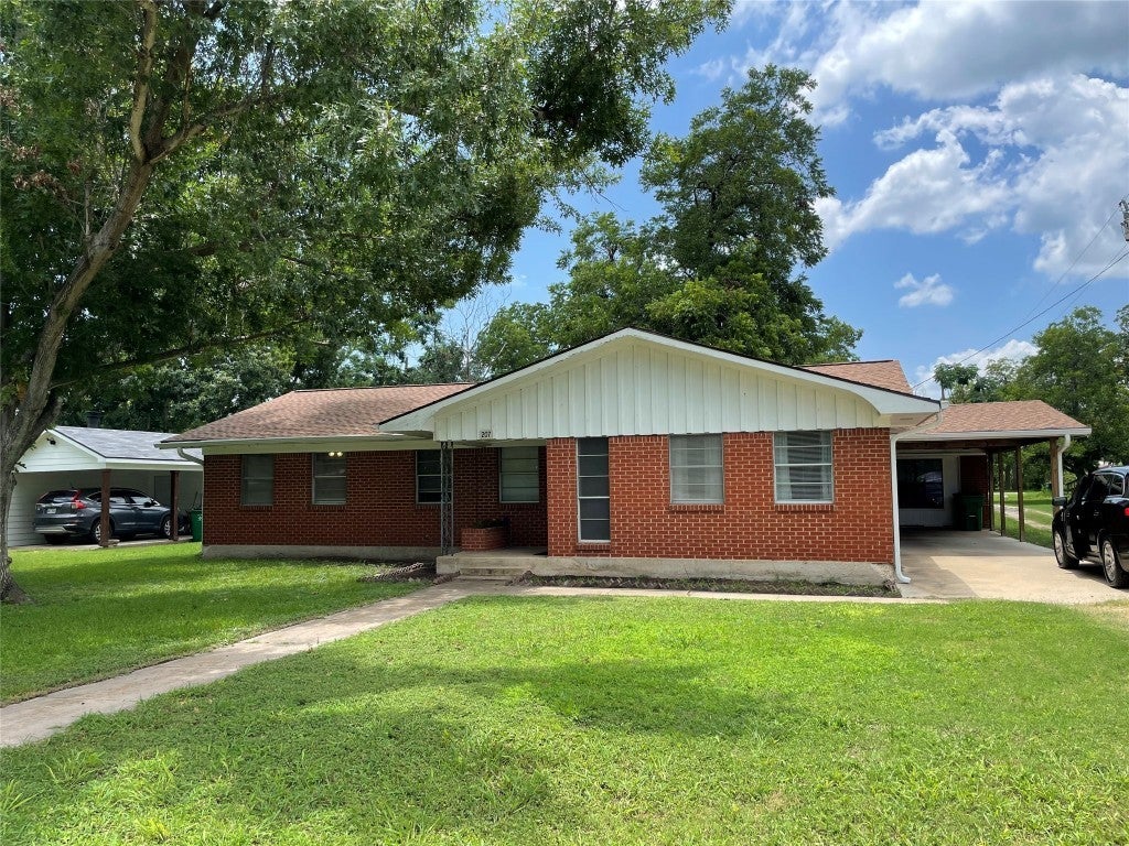 207 N 1st Street, Thorndale