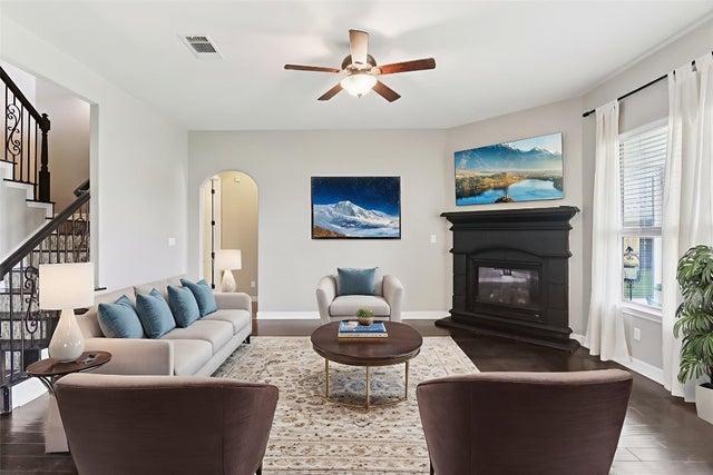 932 Naranjo Drive, Georgetown