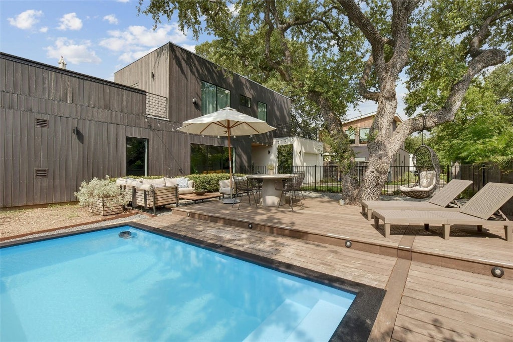 1605 Chelsea Lane, Austin