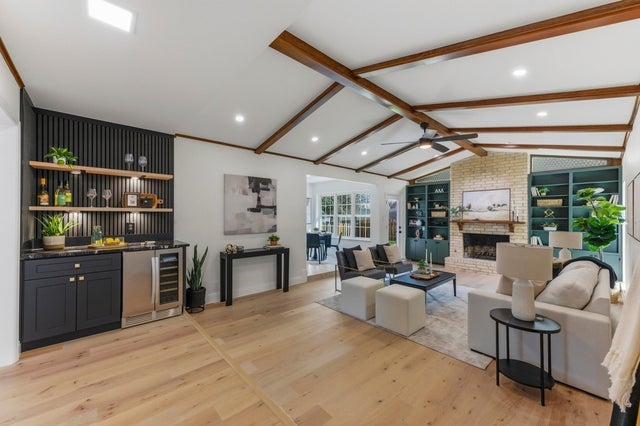 8909 Laurel Grove Drive, Austin