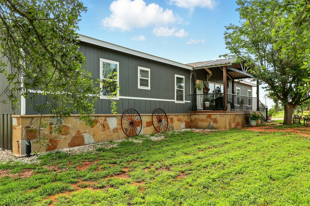 2363 Cr 144, San Saba