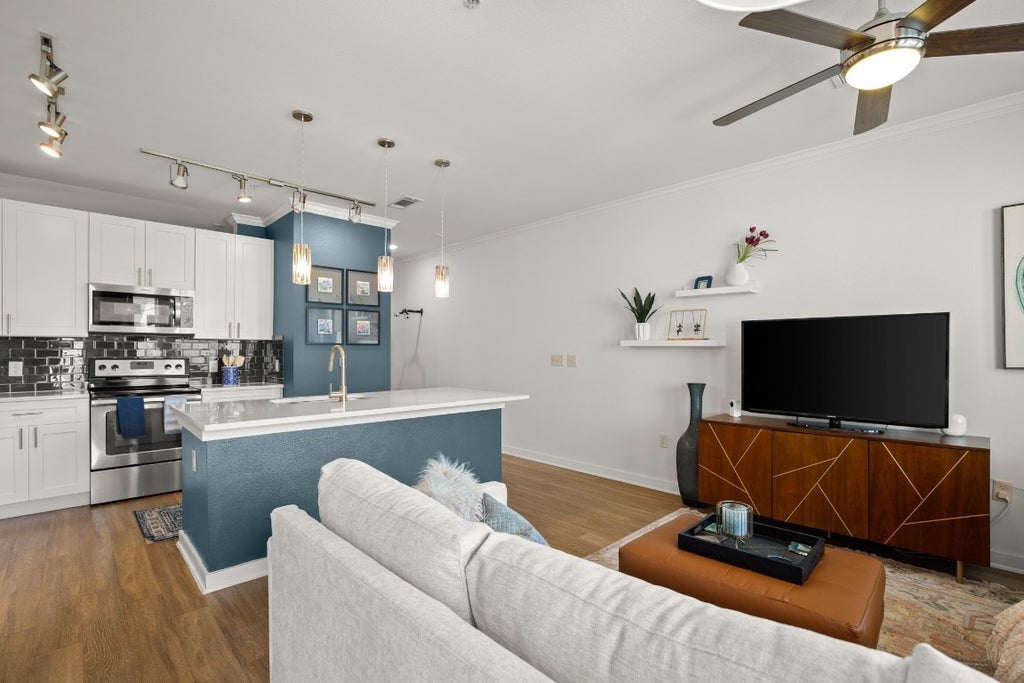 1900 Barton Springs Road 3038, Austin