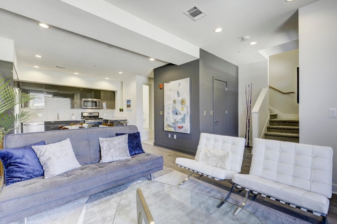 Photo of Listing #5703978