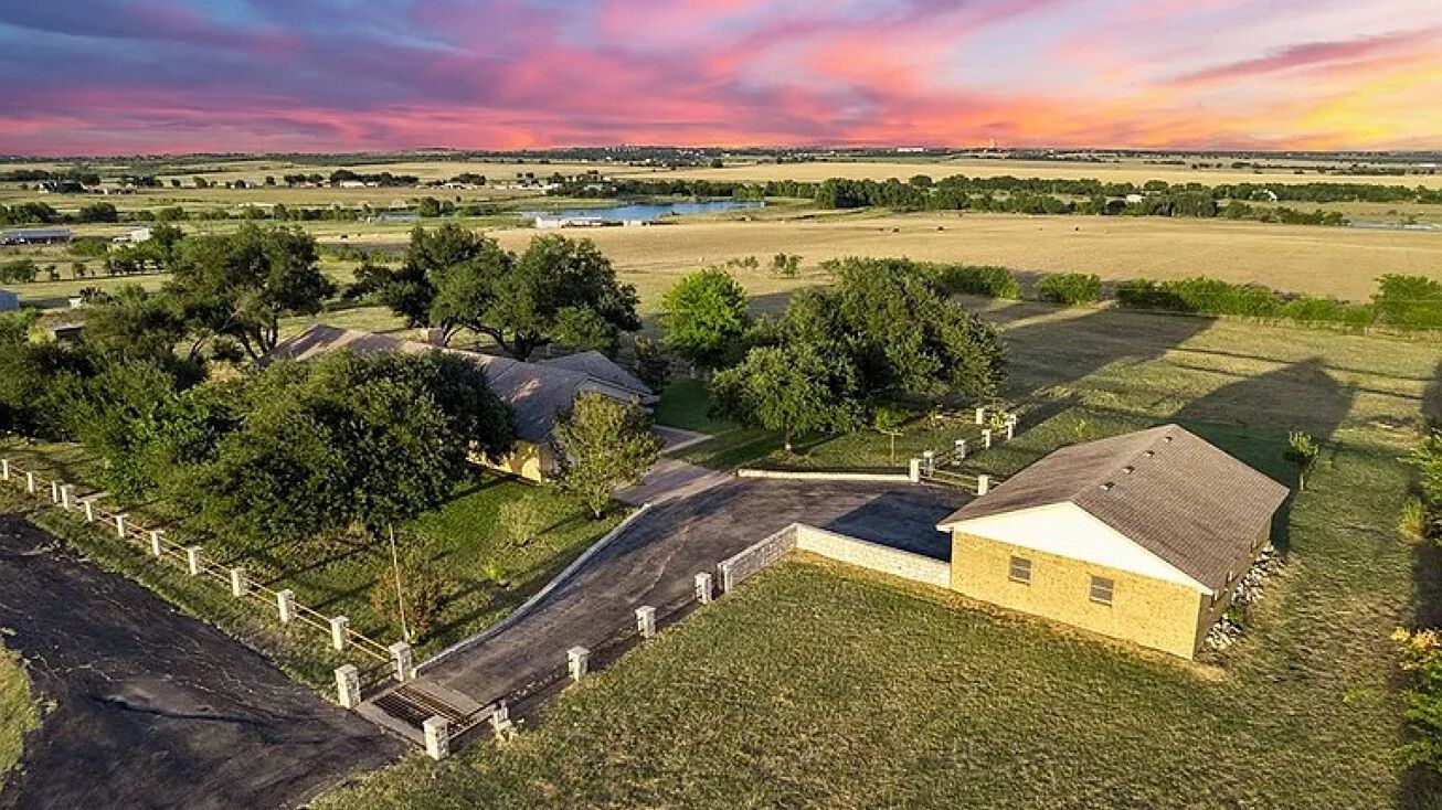 Photo of Listing #9990500