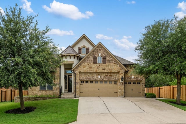 399 Whispering Wind Way, Austin