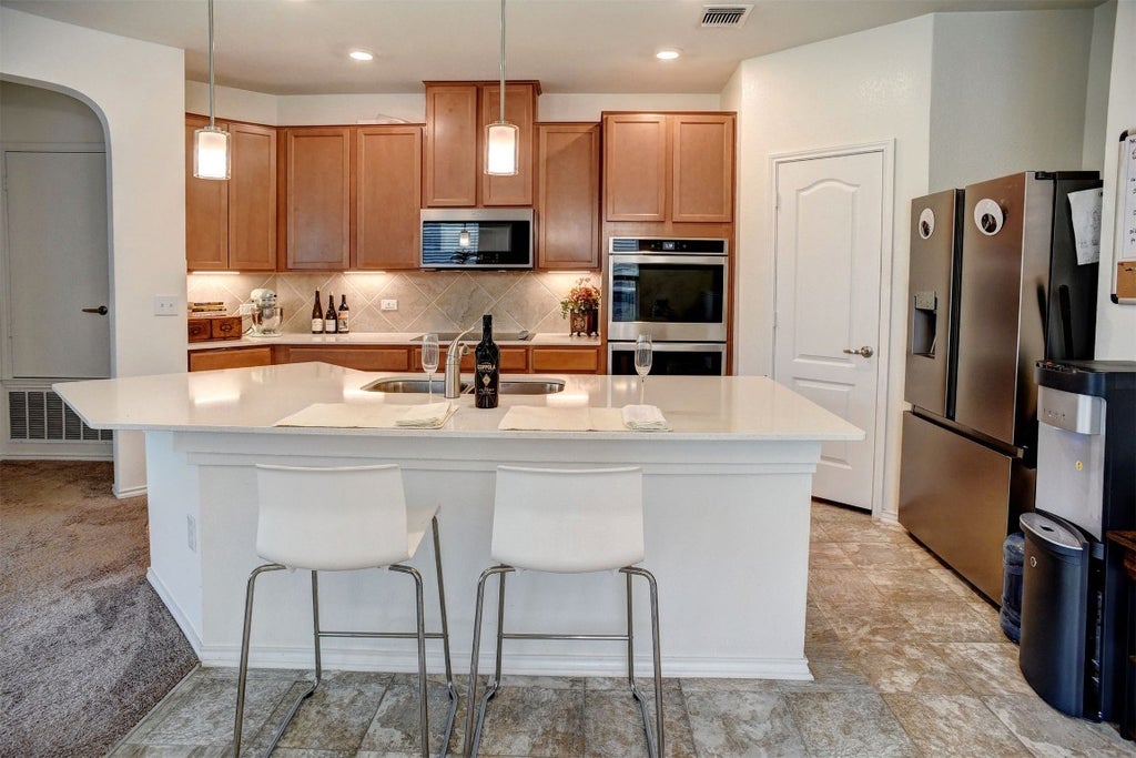 1928 Dragonfly Loop, Bastrop