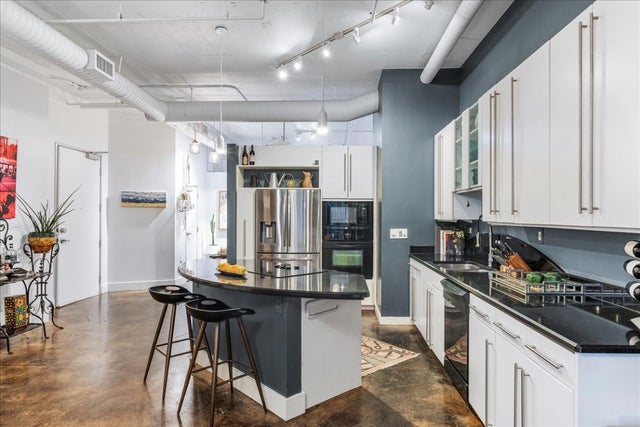 311 W 5th Street 1008, Austin