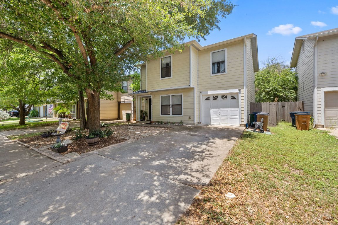 Photo of Listing #2575906