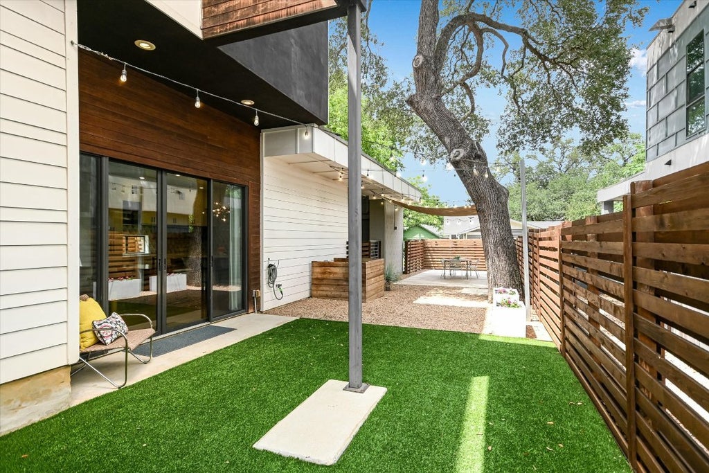 902 W Live Oak Street, Austin