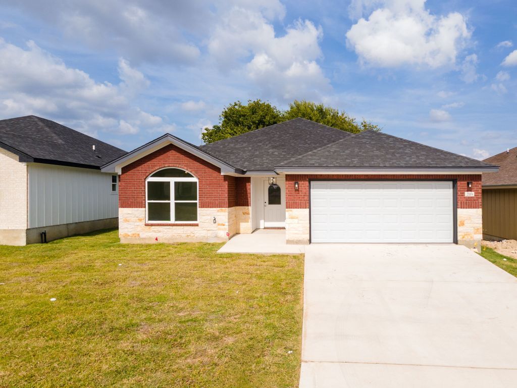2119 Blackhawk Loop, Belton