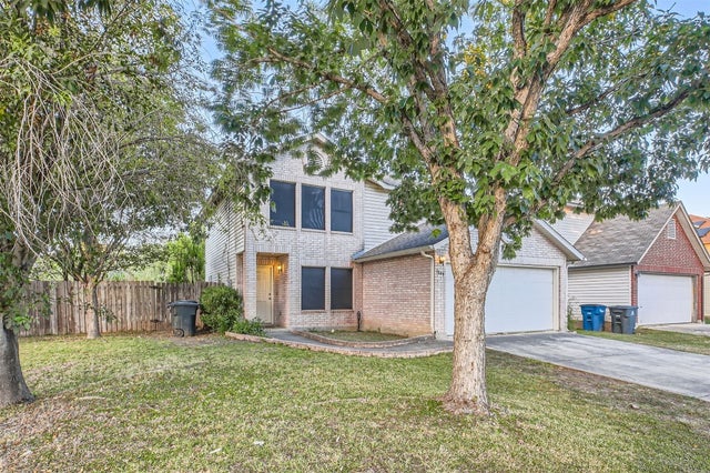 1049 Stone Trail, New Braunfels